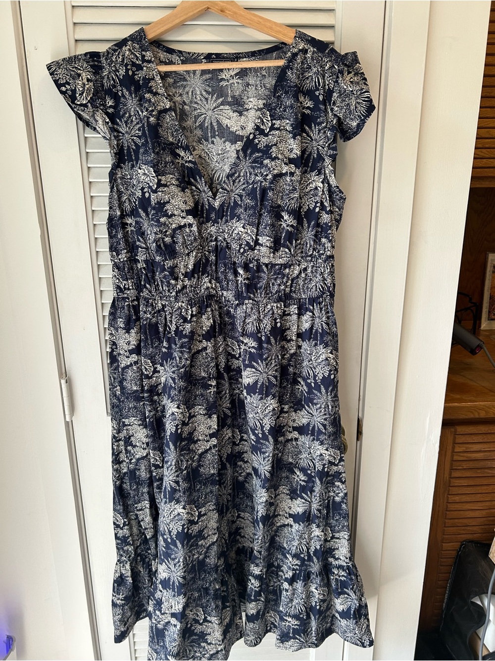 Vineyard Vines Navy and White Tropical V-Neck Maxi Dress